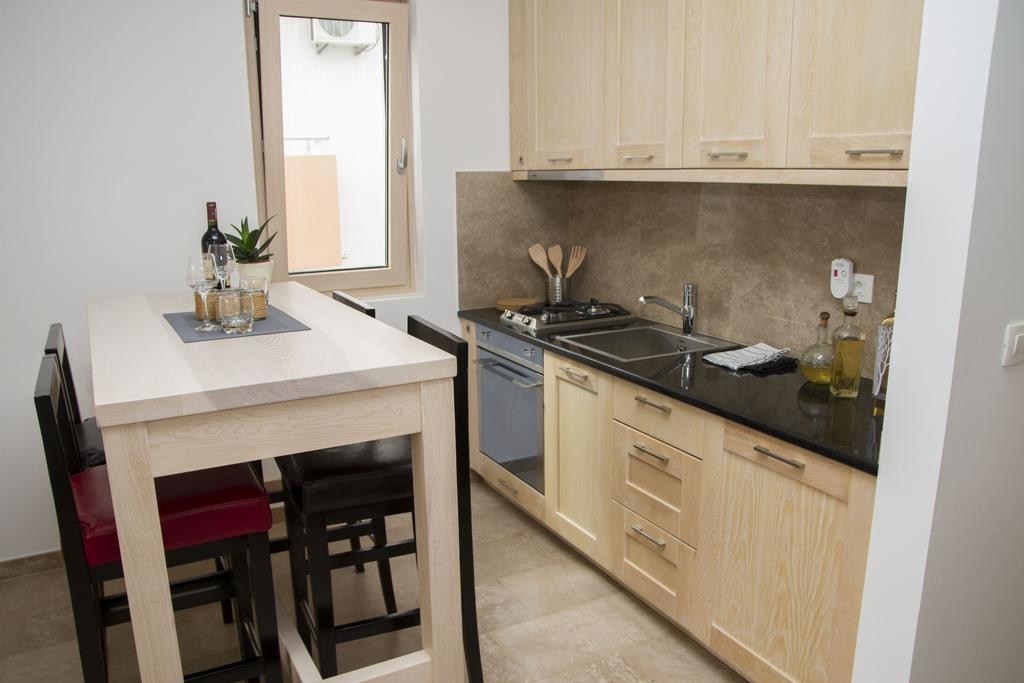 Apartments Brezanin Sutomore Exterior photo
