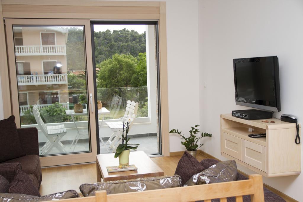 Apartments Brezanin Sutomore Exterior photo